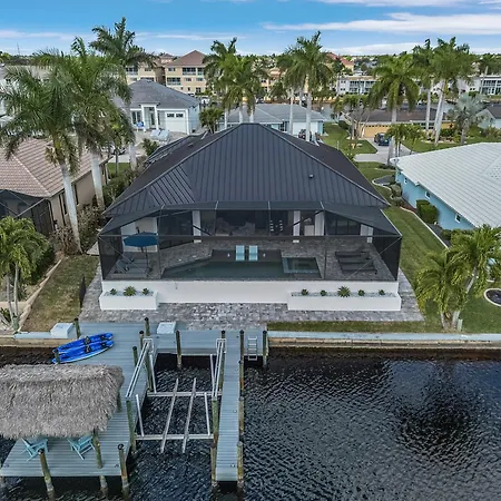 Minutes To The River! Dock, Tiki Hut, Heated Pool & Spa And Awe! - Casa Luxe Palmera - Roelens